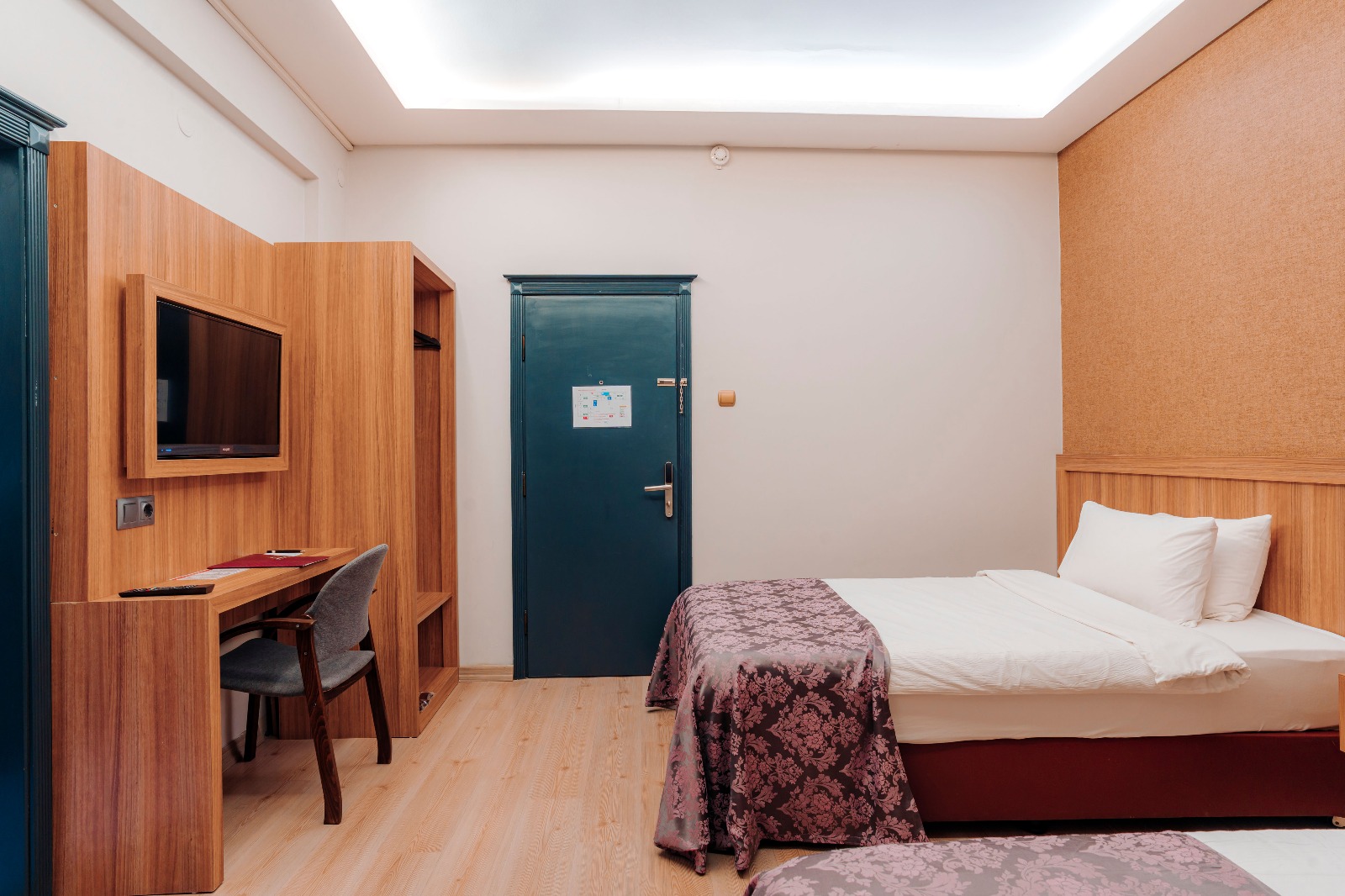Triple Room 6